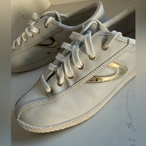 Tretorn Ortholite sneakers like new